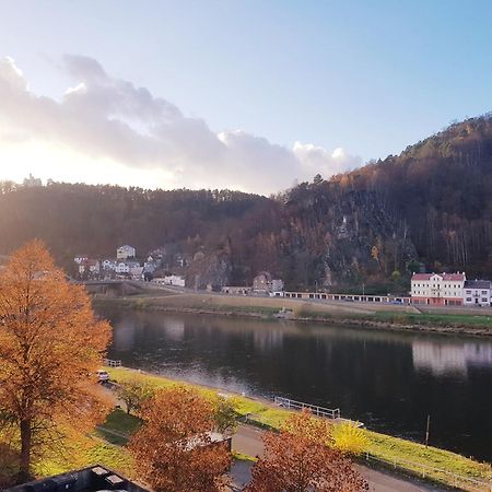 Utulny Apartman V Centru, S Krasnym Vyhledem Дечин Экстерьер фото